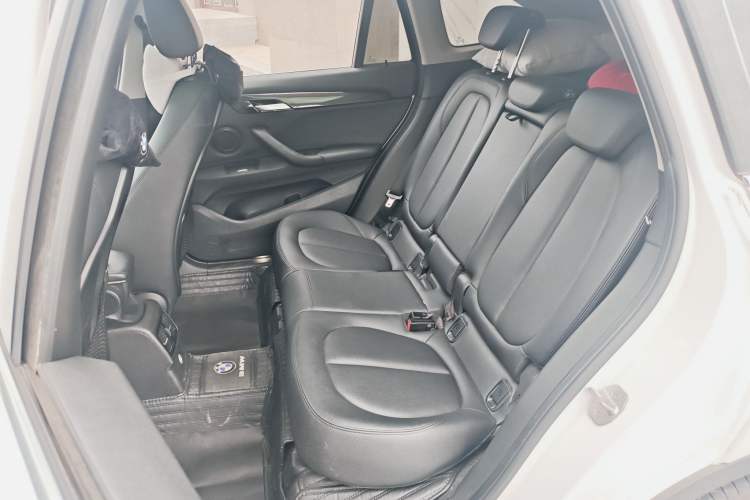 Used BMW X1 2018 sDrive20Li Leading Model Interior 5