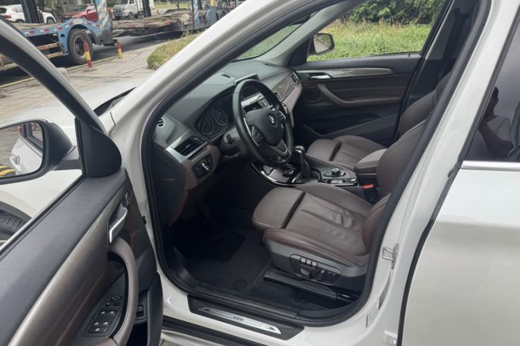 Used BMW X1 2018 sDrive18Li Luxury Model Interior 5