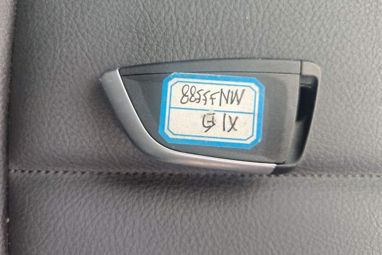 Used BMW X1 2018 sDrive20Li Leading Model Interior 5