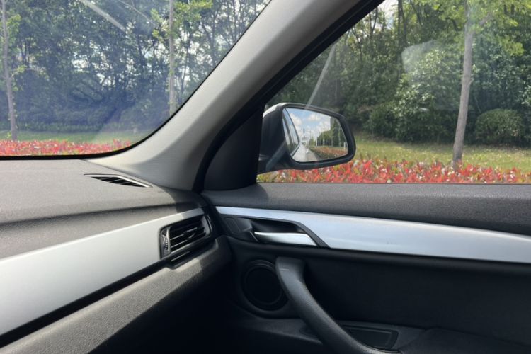 Used BMW X1 2018 sDrive18Li Fashion Model Interior 5