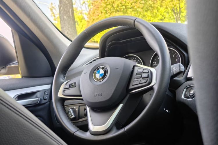 Used BMW X1 2018 sDrive20Li Leading Model Interior 5