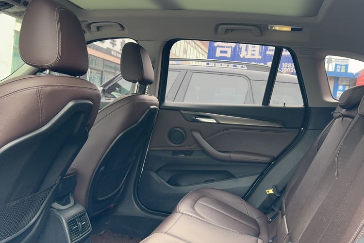 Used BMW X1 2018 xDrive20Li Luxury Edition Interior 5