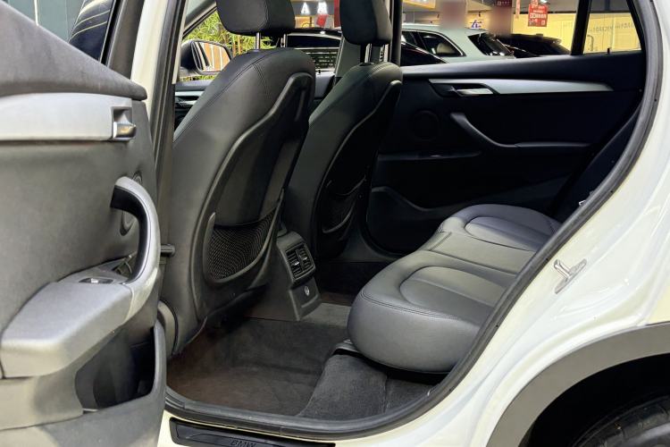 Used BMW X1 2018 sDrive18Li Fashion Model Interior 7