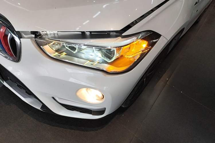 Used BMW X1 2018 sDrive18Li Luxury Model Left Front Headlight