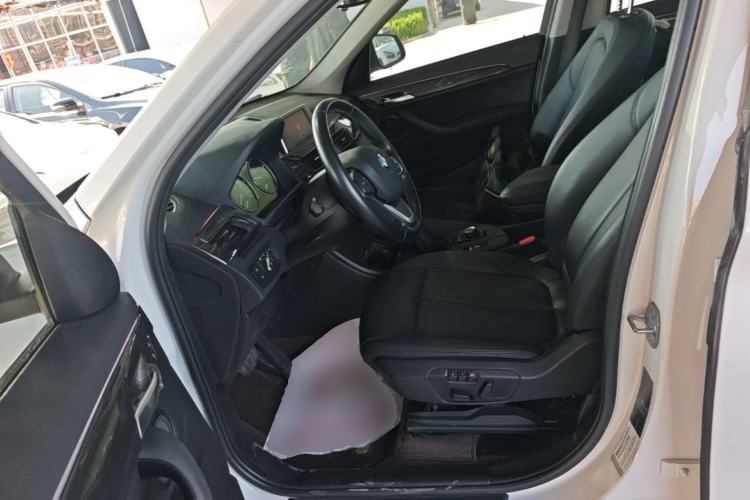 Used BMW X1 2018 sDrive18Li Fashion Model Left Front Seat
