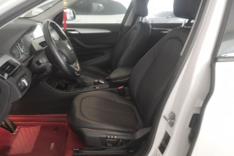 Used BMW X1 2018 sDrive18Li Fashion Model Left Front Seat