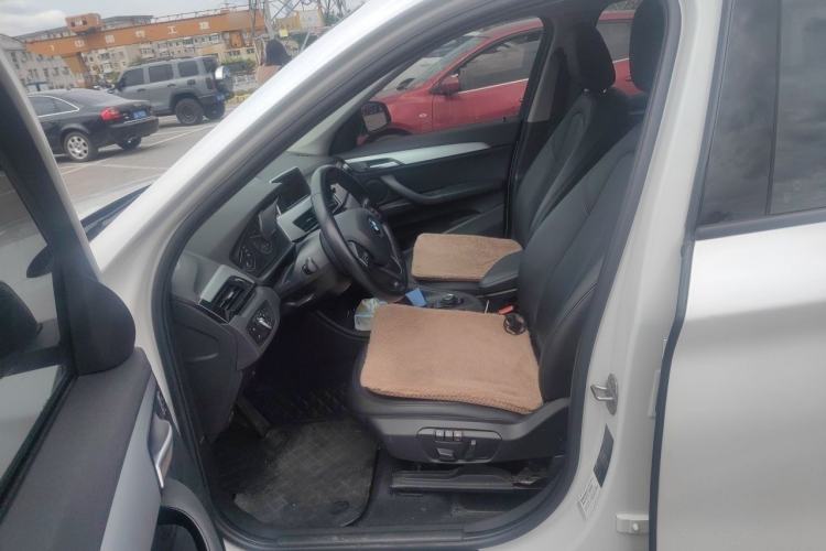 Used BMW X1 2018 sDrive18Li Fashion Model Left Front Seat