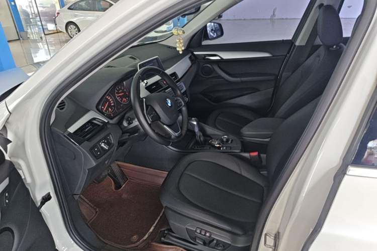 Used BMW X1 2018 sDrive20Li Leading Model Left Front Seat