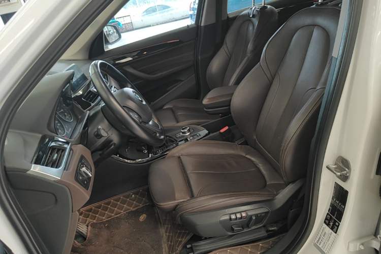 Used BMW X1 2018 xDrive20Li Luxury Edition Left Front Seat
