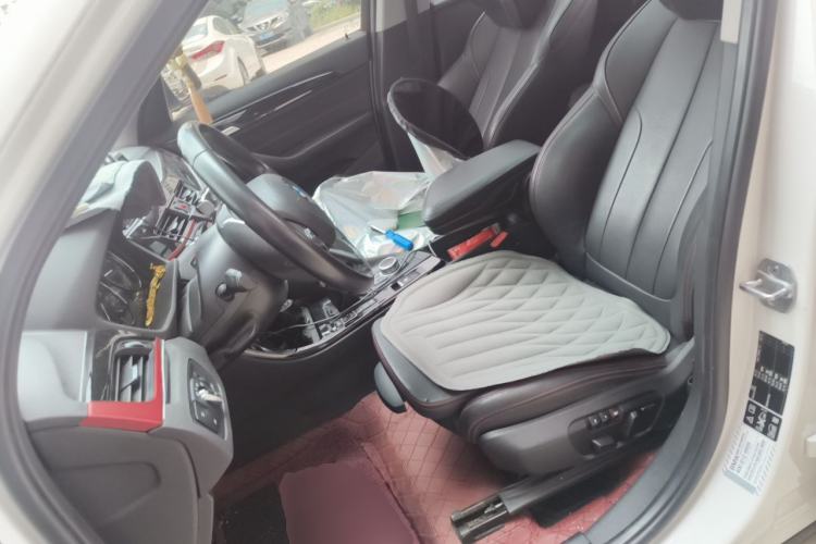 Used BMW X1 2018 xDrive20Li Luxury Edition Left Front Seat