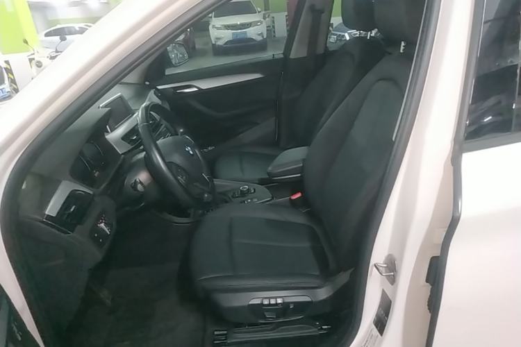 Used BMW X1 2018 sDrive18Li Fashion Model Left Front Seat