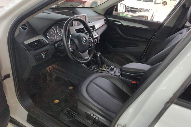 Used BMW X1 2018 sDrive18Li Fashion Model Left Front Seat