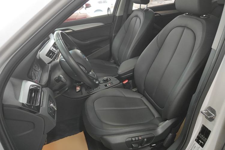 Used BMW X1 2018 sDrive18Li Fashion Model Left Front Seat