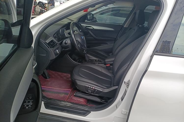 Used BMW X1 2018 sDrive18Li Fashion Model Left Front Seat