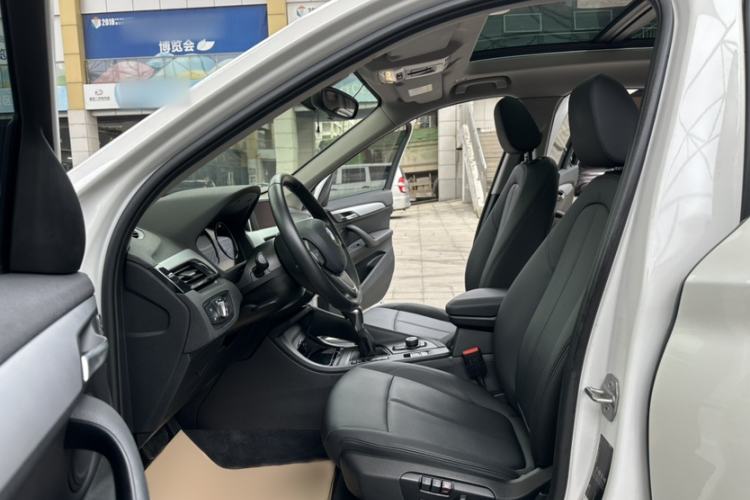 Used BMW X1 2018 sDrive18Li Fashion Model Left Front Seat