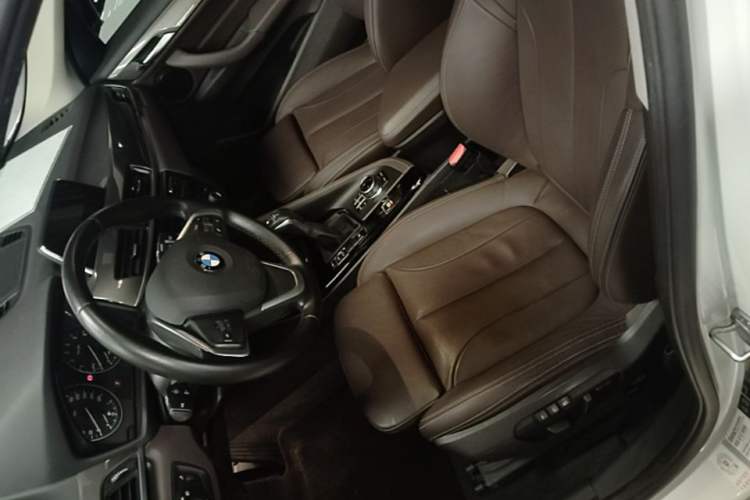 Used BMW X1 2018 xDrive20Li Luxury Edition Left Front Seat