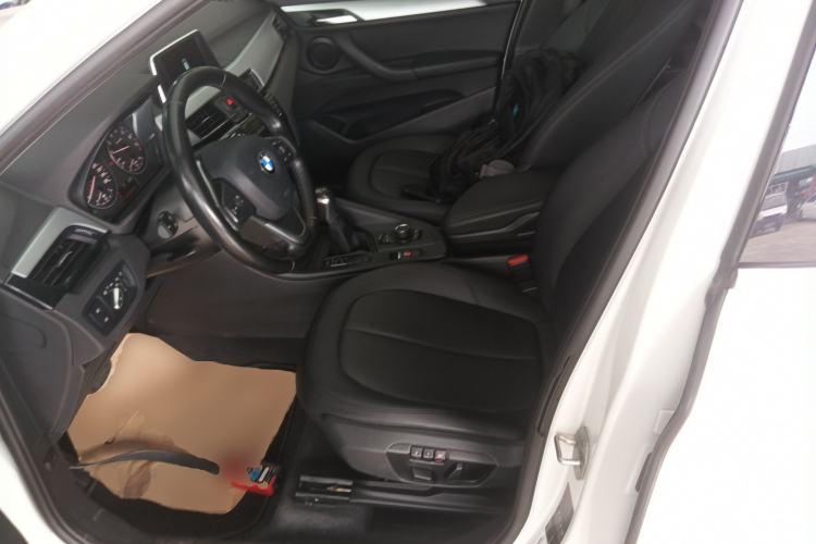 Used BMW X1 2018 sDrive18Li Fashion Model Left Front Seat
