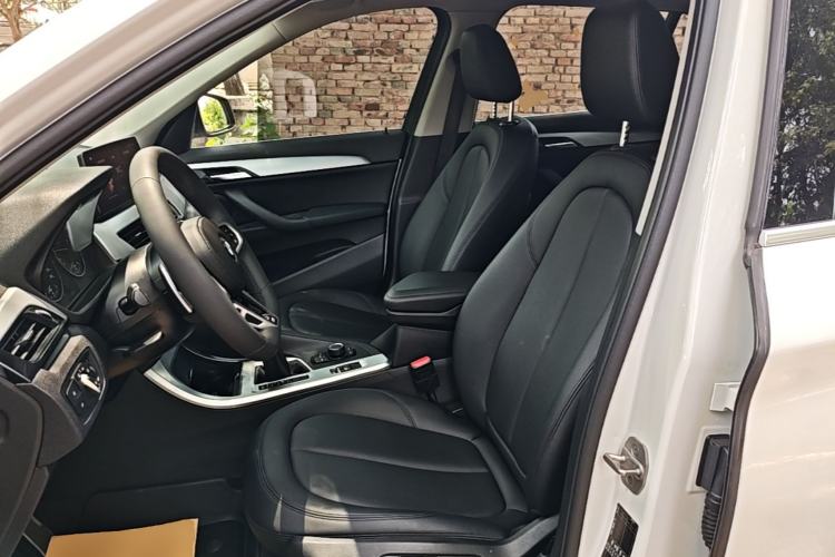 Used BMW X1 2018 sDrive18Li Fashion Model Left Front Seat