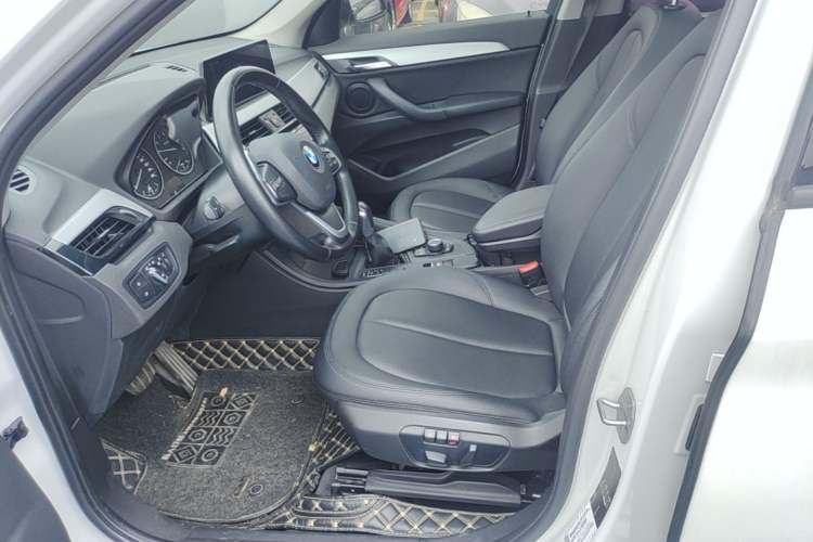 Used BMW X1 2018 sDrive18Li Fashion Model Left Front Seat