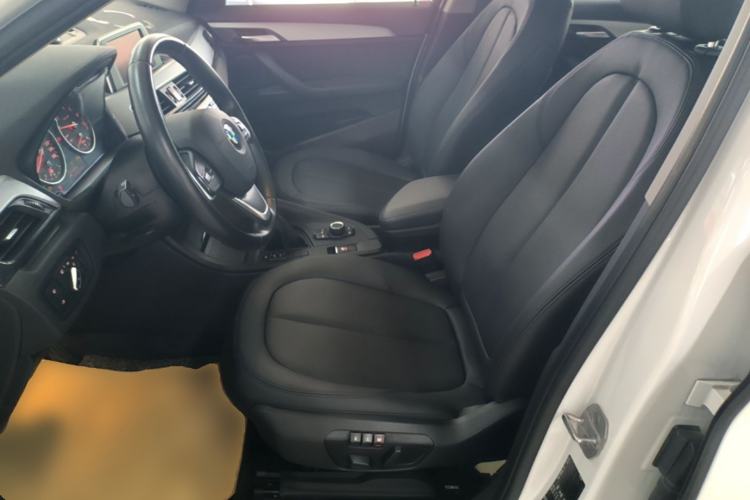 Used BMW X1 2018 sDrive18Li Fashion Model Left Front Seat