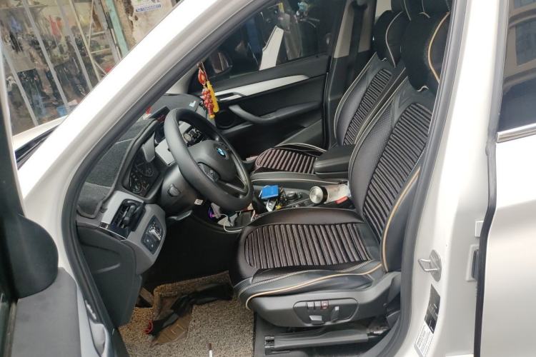 Used BMW X1 2018 sDrive18Li Fashion Model Left Front Seat