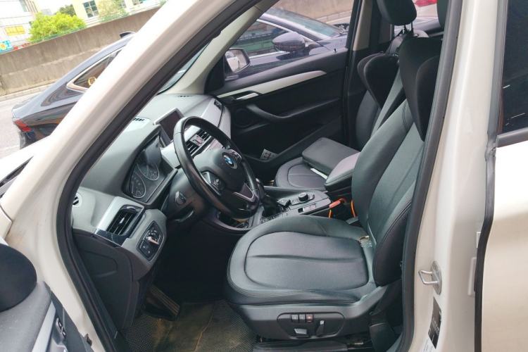 Used BMW X1 2018 sDrive18Li Fashion Model Left Front Seat