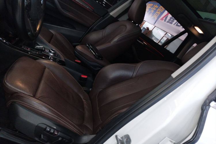 Used BMW X1 2018 xDrive20Li Luxury Edition Left Front Seat