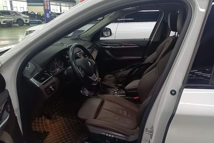 Used BMW X1 2018 xDrive20Li Luxury Edition Left Front Seat
