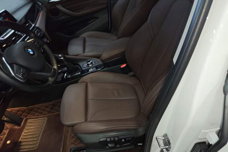 Used BMW X1 2018 xDrive20Li Luxury Edition Left Front Seat