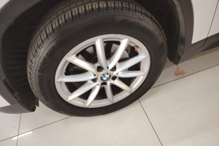 Used BMW X1 2018 sDrive18Li Fashion Model Left Front Wheel Hub