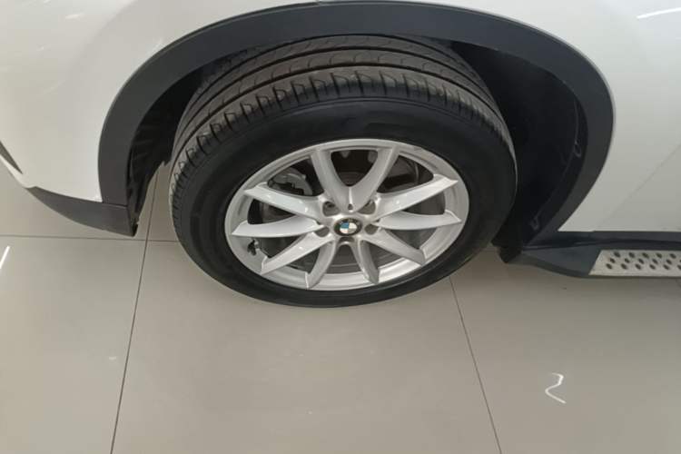 Used BMW X1 2018 sDrive18Li Fashion Model Left Front Wheel Hub