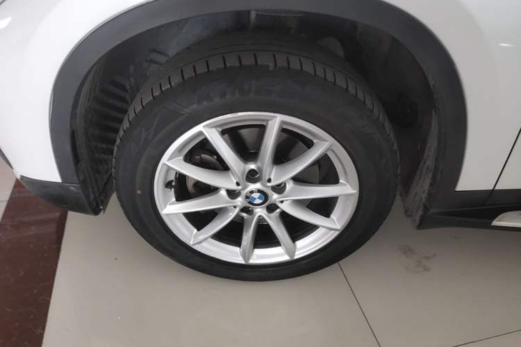 Used BMW X1 2018 sDrive18Li Fashion Model Left Front Wheel Hub
