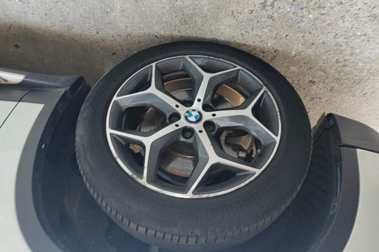 Used BMW X1 2018 xDrive20Li Luxury Edition Left Front Wheel Hub
