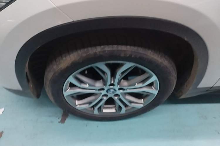 Used BMW X1 2018 sDrive20Li Leading Model Left Front Wheel Hub