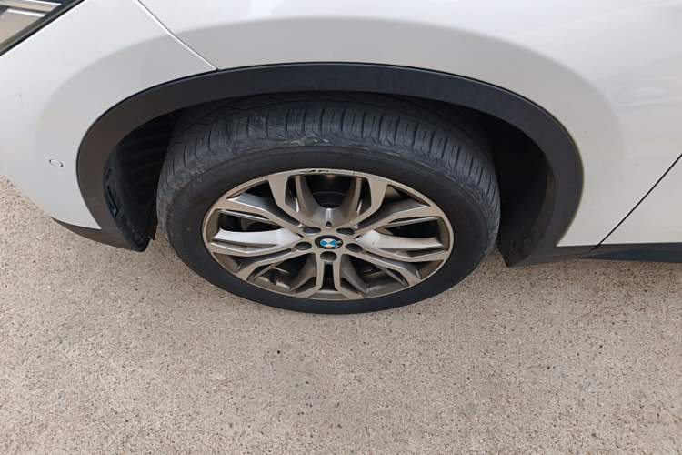 Used BMW X1 2018 sDrive20Li Leading Model Left Front Wheel Hub