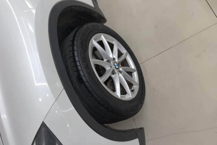 Used BMW X1 2018 sDrive18Li Fashion Model Left Front Wheel Hub