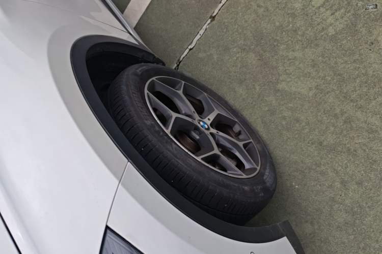 Used BMW X1 2018 xDrive20Li Luxury Model Left Front Wheel Hub