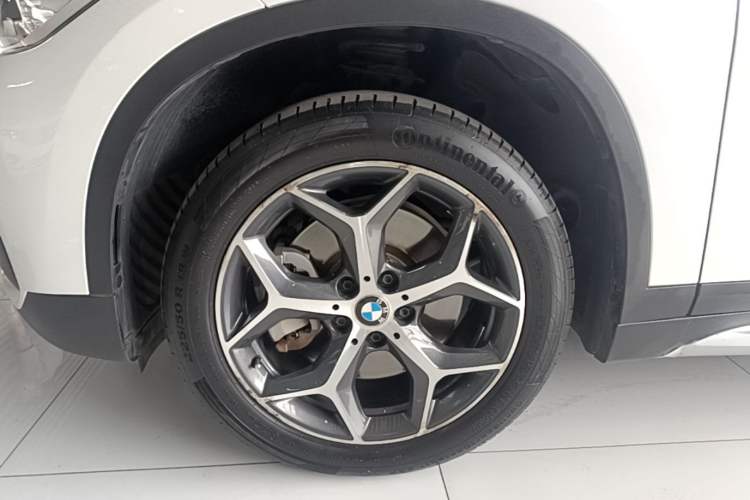 Used BMW X1 2018 xDrive20Li Luxury Edition Left Front Wheel Hub