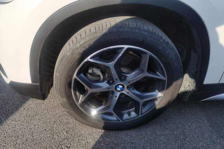 Used BMW X1 2018 xDrive20Li Luxury Edition Left Front Wheel Hub