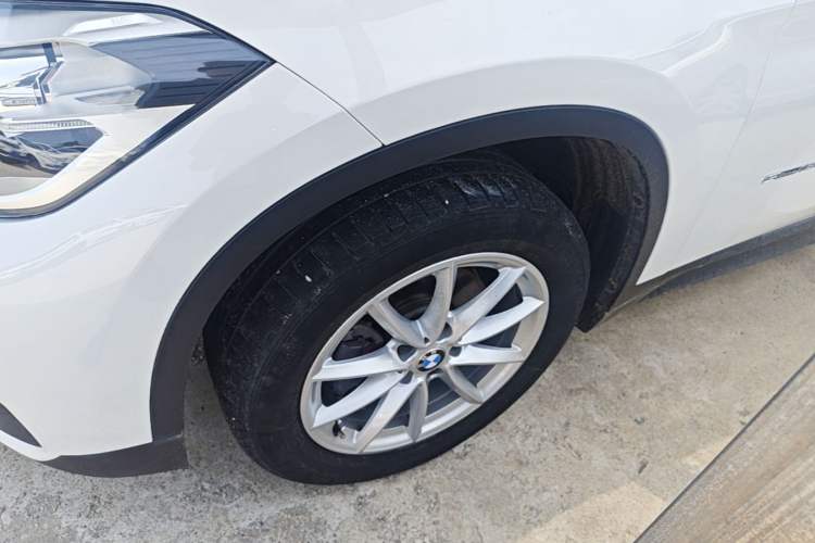 Used BMW X1 2018 sDrive18Li Fashion Model Left Front Wheel Hub