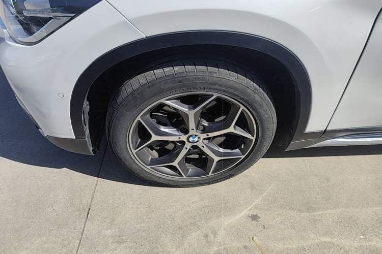 Used BMW X1 2018 xDrive20Li Luxury Model Left Front Wheel Hub