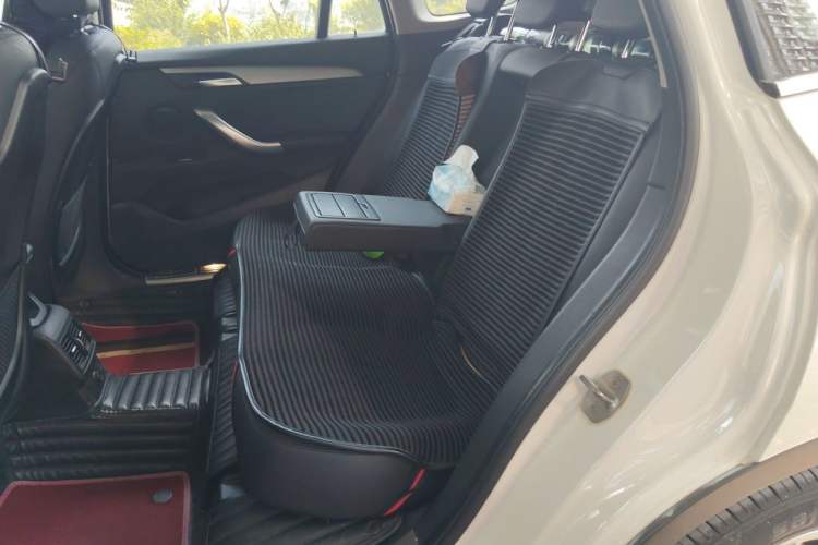 Used BMW X1 2018 sDrive18Li Fashion Model Left Rear Seat