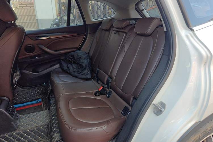 Used BMW X1 2018 xDrive20Li Luxury Edition Left Rear Seat
