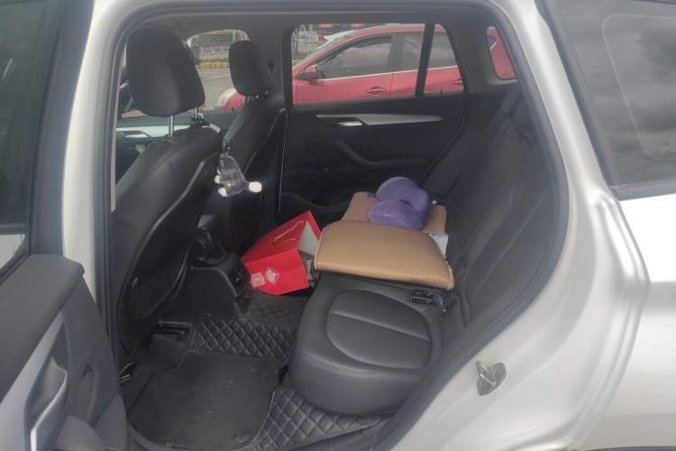 Used BMW X1 2018 sDrive18Li Fashion Model Left Rear Seat