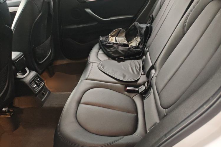 Used BMW X1 2018 sDrive18Li Fashion Model Left Rear Seat