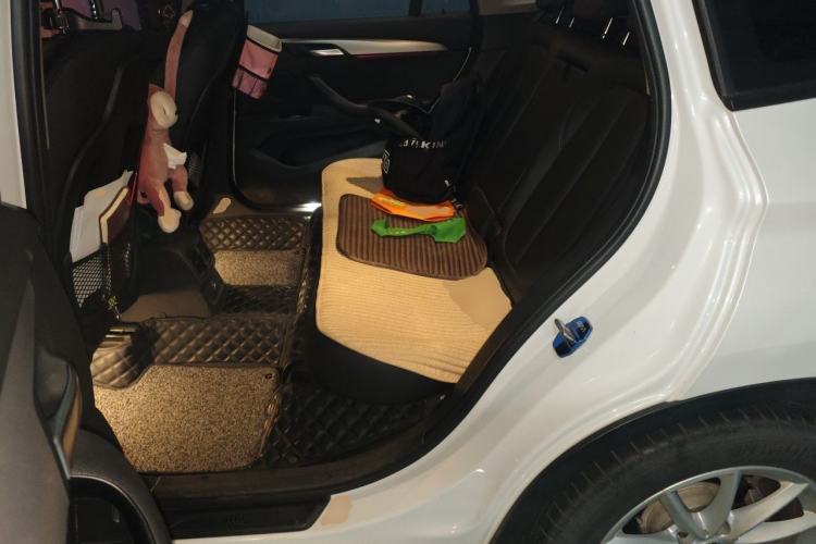 Used BMW X1 2018 sDrive18Li Fashion Model Left Rear Seat
