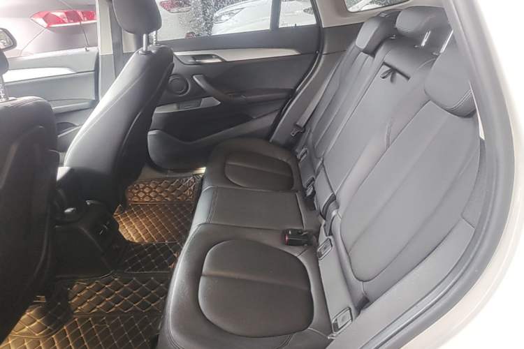 Used BMW X1 2018 sDrive18Li Fashion Model Left Rear Seat