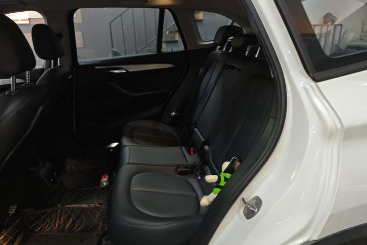Used BMW X1 2018 sDrive18Li Fashion Model Left Rear Seat