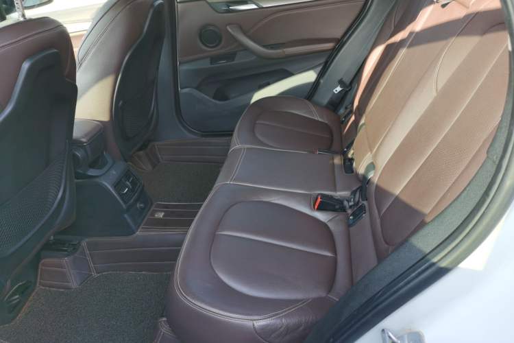 Used BMW X1 2018 xDrive20Li Luxury Edition Left Rear Seat