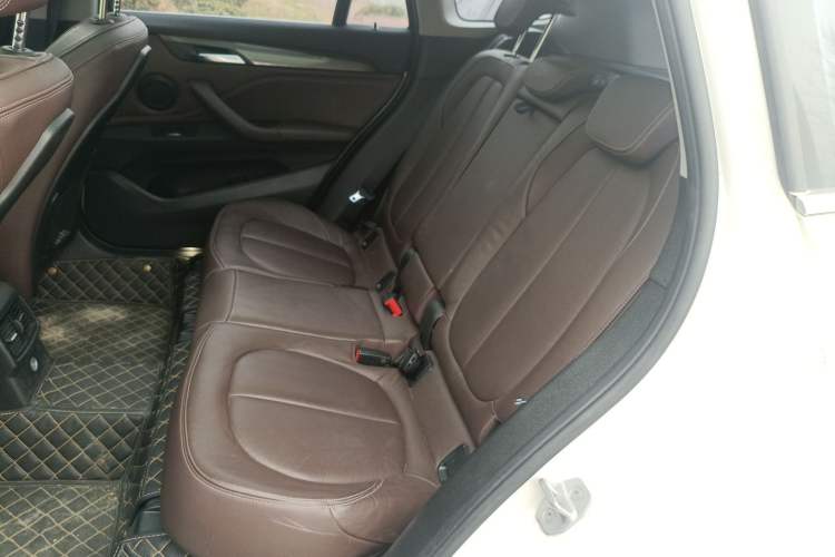 Used BMW X1 2018 xDrive20Li Luxury Edition Left Rear Seat